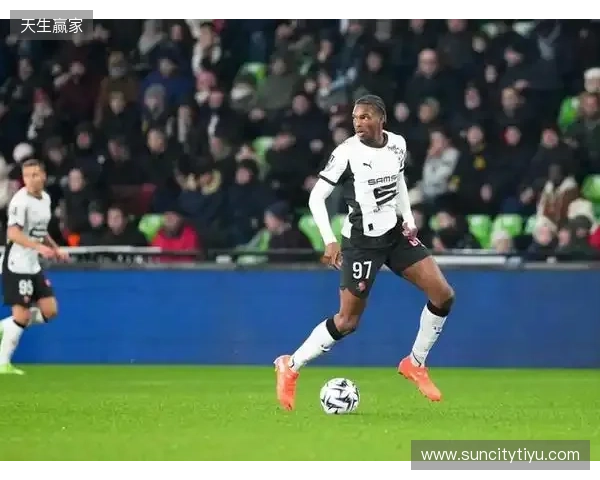 记者:雅凯已同意加盟切尔西,并告知雷恩希望在冬窗离队 记者:雅凯已同意加盟切尔西,并告知雷恩希望在冬窗离队