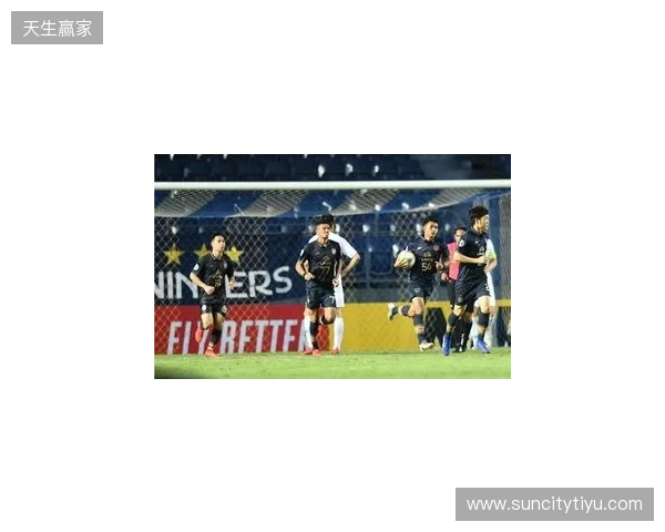 武里南联主帅:虽然申花排名并不靠前,但我们绝不会轻视他们 武里南联主帅:虽然申花排名并不靠前,但我们绝不会轻视他们