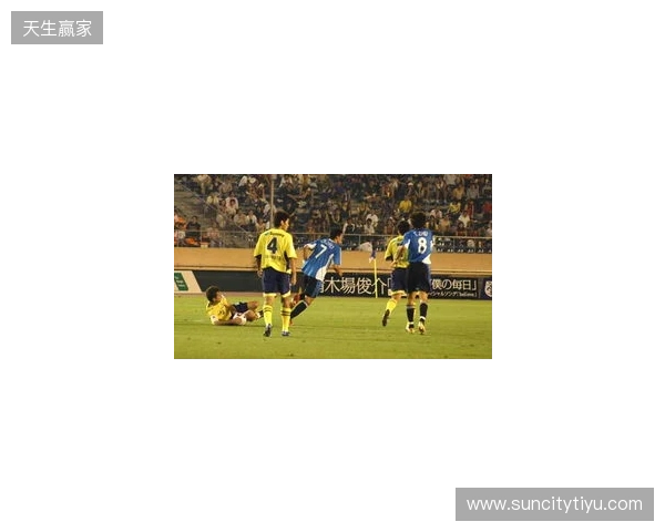 开门红!大连鲲城2-1击败苏州东吴 38岁穆谢奎破门双方各轰世界波 开门红!大连鲲城2-1击败苏州东吴 38岁穆谢奎破门双方各轰世界波