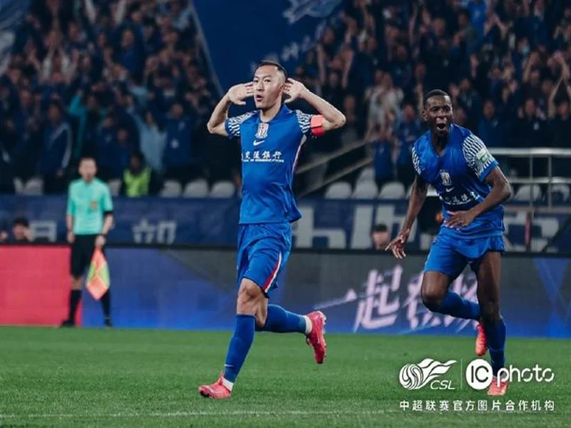 北青：吴曦接近续约申花，有经纪人表示若他在转会市场会很抢手