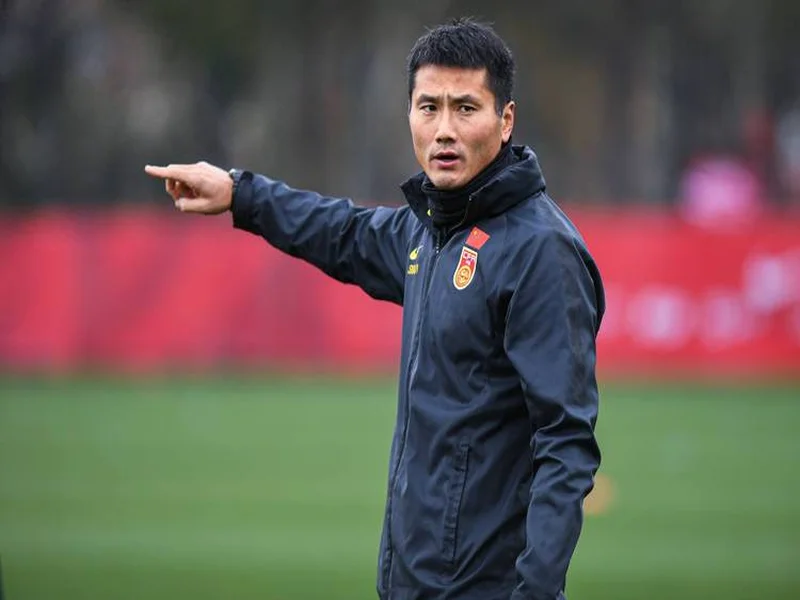 苏超村超能踢进国足吗?邵佳一:可以先去中乙中甲,再到中超试试